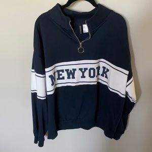 DIVIDED h&m new york half zip, size large, navy blue and white